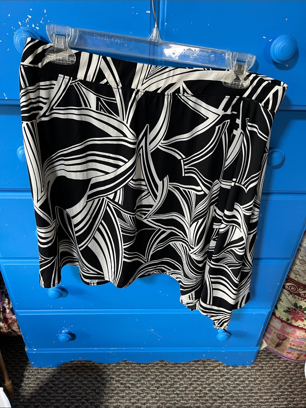 Banana Republic Black & White Asymmetrical Printed Skirt